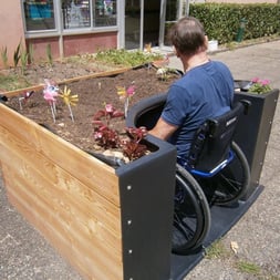 Gardening-therapy-in-hospitals